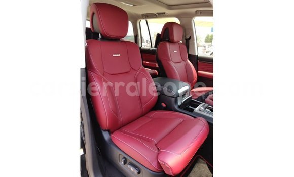 Buy Import Toyota Land Cruiser Black Car in Import - Dubai in Kailahun Buy Import Toyota Land Cruiser Black Car in Import - Dubai in Kailahun