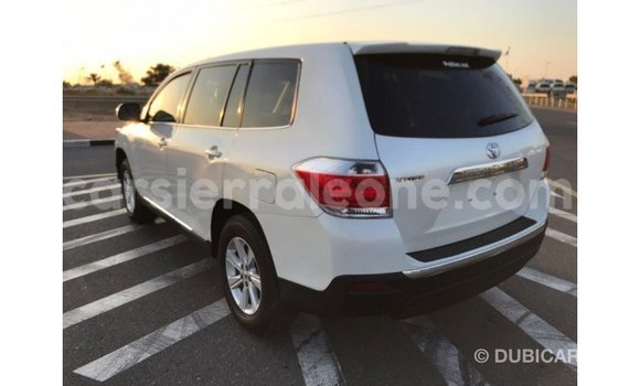 Buy Import Toyota Highlander White Car in Import - Dubai in Kailahun Buy Import Toyota Highlander White Car in Import - Dubai in Kailahun