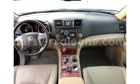Buy Import Toyota Highlander Black Car in Import - Dubai in Kailahun Buy Import Toyota Highlander Black Car in Import - Dubai in Kailahun