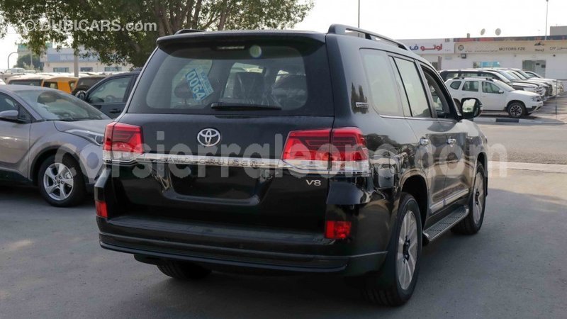 Big with watermark toyota land cruiser kailahun import dubai 4976