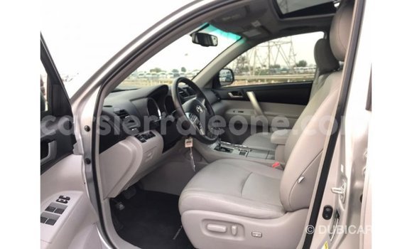 Buy Import Toyota Highlander Other Car in Import - Dubai in Kailahun Buy Import Toyota Highlander Other Car in Import - Dubai in Kailahun