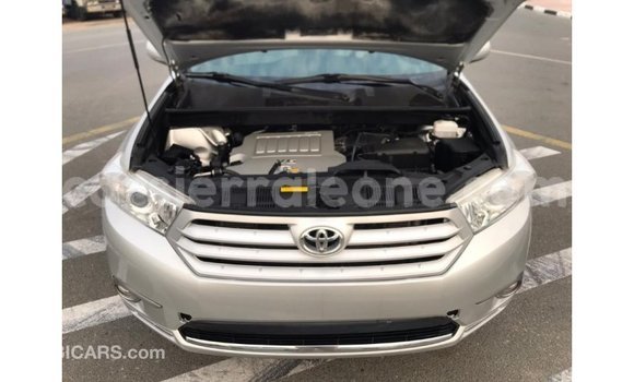 Buy Import Toyota Highlander Other Car in Import - Dubai in Kailahun Buy Import Toyota Highlander Other Car in Import - Dubai in Kailahun