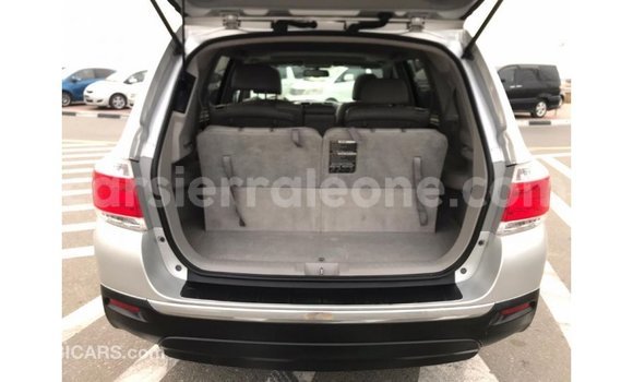 Buy Import Toyota Highlander Other Car in Import - Dubai in Kailahun Buy Import Toyota Highlander Other Car in Import - Dubai in Kailahun