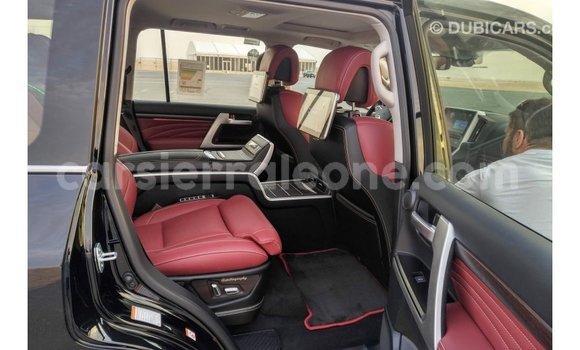 Buy Import Toyota Land Cruiser Black Car in Import - Dubai in Kailahun Buy Import Toyota Land Cruiser Black Car in Import - Dubai in Kailahun