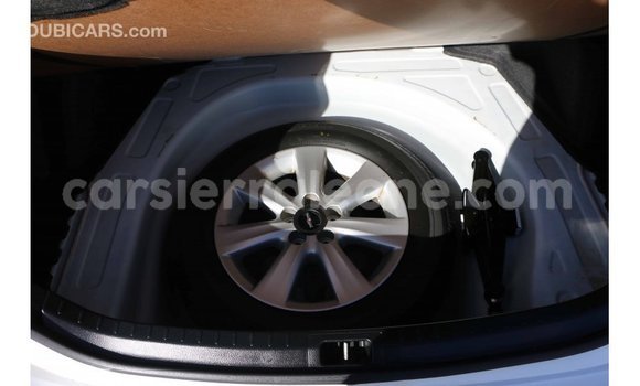 Buy Import Toyota Corolla White Car in Import - Dubai in Kailahun Buy Import Toyota Corolla White Car in Import - Dubai in Kailahun