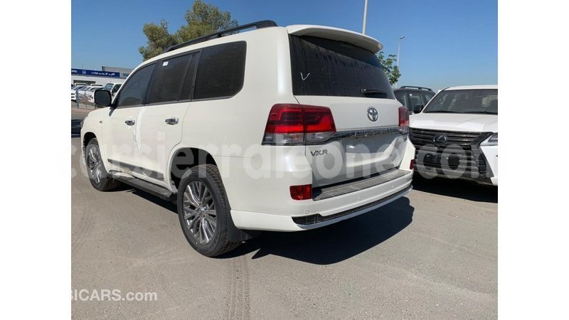 Big with watermark toyota land cruiser kailahun import dubai 5013