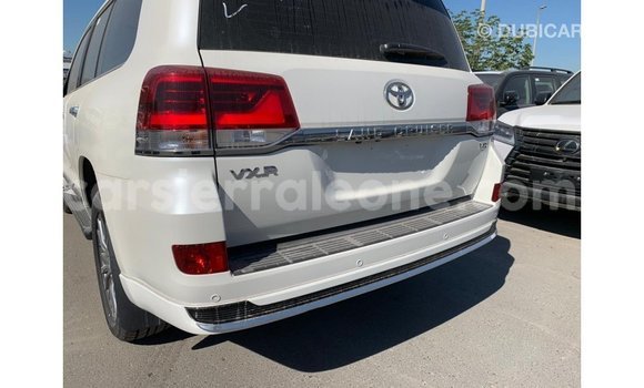 Buy Import Toyota Land Cruiser White Car in Import - Dubai in Kailahun Buy Import Toyota Land Cruiser White Car in Import - Dubai in Kailahun