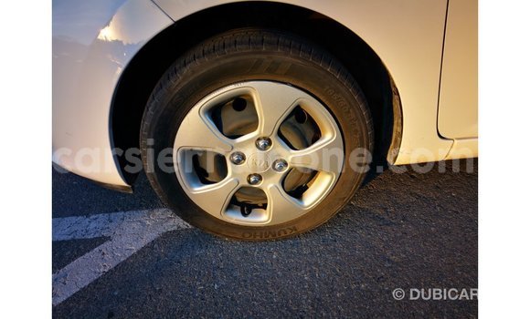 Acheter Import Voiture Kia Picanto Blanc à Import - Dubai, Kailahun Acheter Import Voiture Kia Picanto Blanc à Import - Dubai, Kailahun