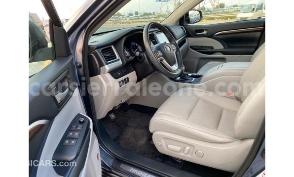 Buy Import Toyota Highlander Blue Car in Import - Dubai in Kailahun Buy Import Toyota Highlander Blue Car in Import - Dubai in Kailahun