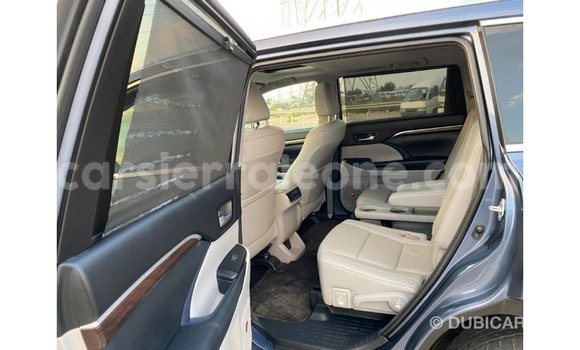 Buy Import Toyota Highlander Blue Car in Import - Dubai in Kailahun Buy Import Toyota Highlander Blue Car in Import - Dubai in Kailahun