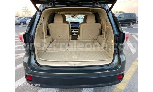 Buy Import Toyota Highlander Green Car in Import - Dubai in Kailahun Buy Import Toyota Highlander Green Car in Import - Dubai in Kailahun