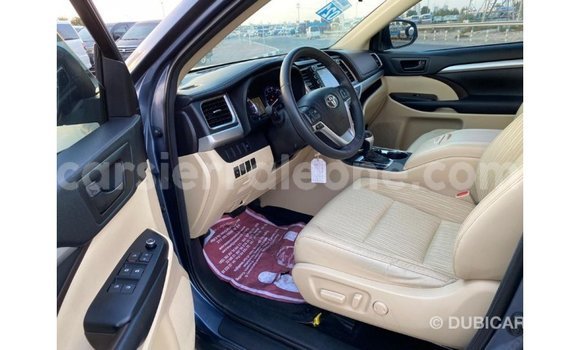 Buy Import Toyota Highlander Blue Car in Import - Dubai in Kailahun Buy Import Toyota Highlander Blue Car in Import - Dubai in Kailahun