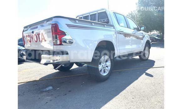 Buy Import Toyota Hilux White Car in Import - Dubai in Kailahun Buy Import Toyota Hilux White Car in Import - Dubai in Kailahun