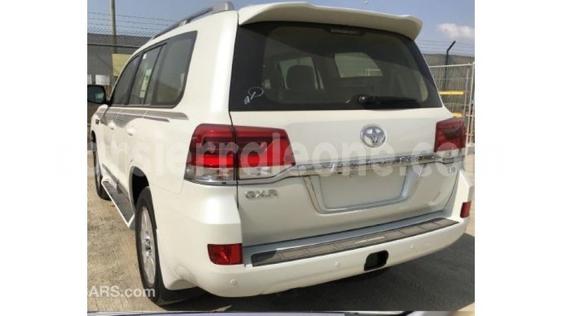 Big with watermark toyota land cruiser kailahun import dubai 5044