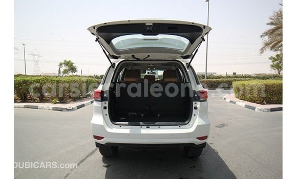 Buy Import Toyota Fortuner White Car in Import - Dubai in Kailahun Buy Import Toyota Fortuner White Car in Import - Dubai in Kailahun
