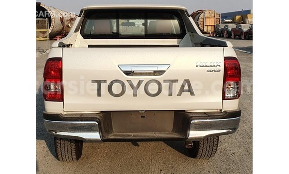 Buy Import Toyota Hilux White Car in Import - Dubai in Kailahun Buy Import Toyota Hilux White Car in Import - Dubai in Kailahun