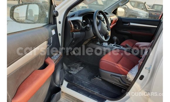 Buy Import Toyota Hilux White Car in Import - Dubai in Kailahun Buy Import Toyota Hilux White Car in Import - Dubai in Kailahun