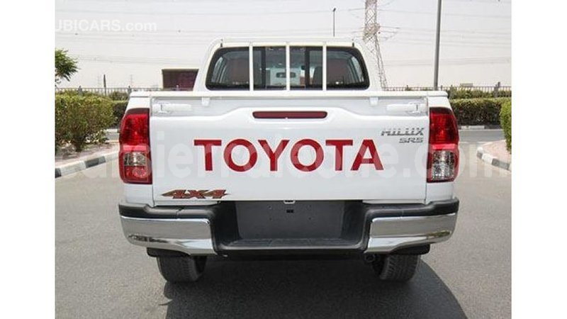 Big with watermark toyota hilux kailahun import dubai 5054