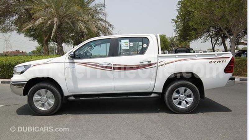 Big with watermark toyota hilux kailahun import dubai 5054