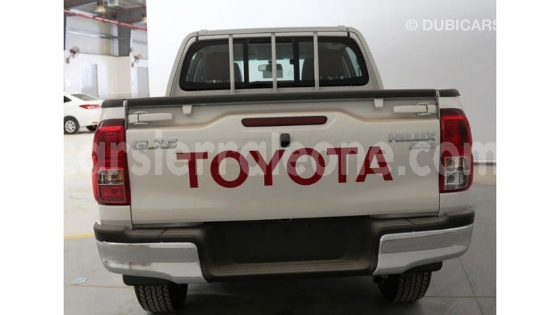 Big with watermark toyota hilux kailahun import dubai 5055