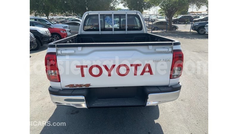 Big with watermark toyota hilux kailahun import dubai 5061