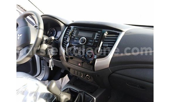 Buy Import Mitsubishi L200 White Car in Import - Dubai in Kailahun Buy Import Mitsubishi L200 White Car in Import - Dubai in Kailahun