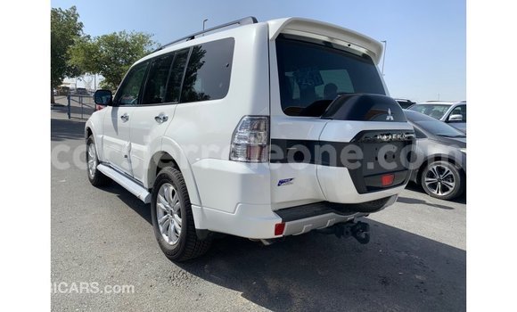 Buy Import Mitsubishi Pajero White Car in Import - Dubai in Kailahun Buy Import Mitsubishi Pajero White Car in Import - Dubai in Kailahun