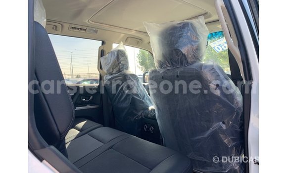 Buy Import Mitsubishi Pajero White Car in Import - Dubai in Kailahun Buy Import Mitsubishi Pajero White Car in Import - Dubai in Kailahun
