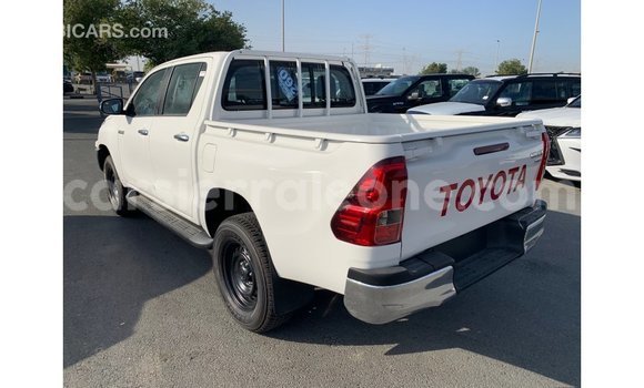 Buy Import Toyota Hilux White Car in Import - Dubai in Kailahun Buy Import Toyota Hilux White Car in Import - Dubai in Kailahun