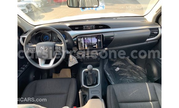 Buy Import Toyota Hilux White Car in Import - Dubai in Kailahun Buy Import Toyota Hilux White Car in Import - Dubai in Kailahun