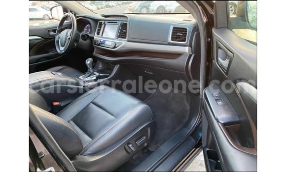 Buy Import Toyota Highlander Black Car in Import - Dubai in Kailahun Buy Import Toyota Highlander Black Car in Import - Dubai in Kailahun