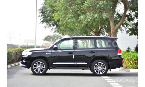 Buy Import Toyota Land Cruiser Black Car in Import - Dubai in Kailahun Buy Import Toyota Land Cruiser Black Car in Import - Dubai in Kailahun