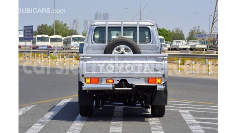 Big with watermark toyota land cruiser kailahun import dubai 5107