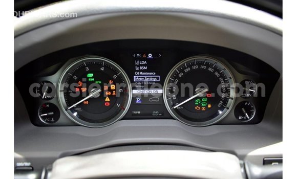 Buy Import Toyota Land Cruiser White Car in Import - Dubai in Kailahun Buy Import Toyota Land Cruiser White Car in Import - Dubai in Kailahun