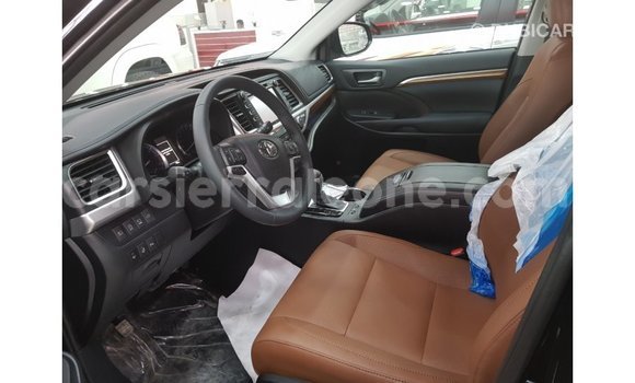 Buy Import Toyota Highlander Black Car in Import - Dubai in Kailahun Buy Import Toyota Highlander Black Car in Import - Dubai in Kailahun
