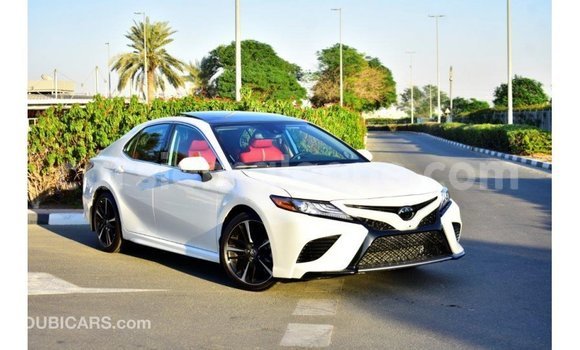 Buy Import Toyota Camry White Car in Import - Dubai in Kailahun Buy Import Toyota Camry White Car in Import - Dubai in Kailahun