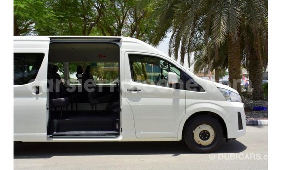 Buy Import Toyota Hiace White Car in Import - Dubai in Kailahun Buy Import Toyota Hiace White Car in Import - Dubai in Kailahun