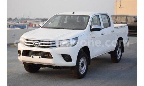 Buy Import Toyota Hilux White Car in Import - Dubai in Kailahun Buy Import Toyota Hilux White Car in Import - Dubai in Kailahun