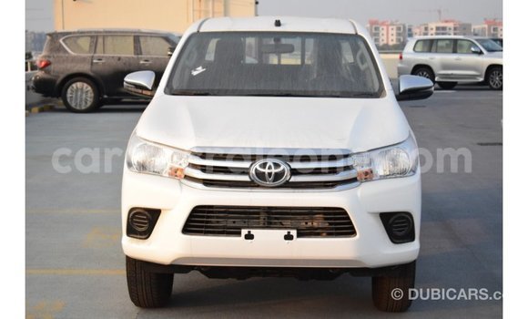 Buy Import Toyota Hilux White Car in Import - Dubai in Kailahun Buy Import Toyota Hilux White Car in Import - Dubai in Kailahun