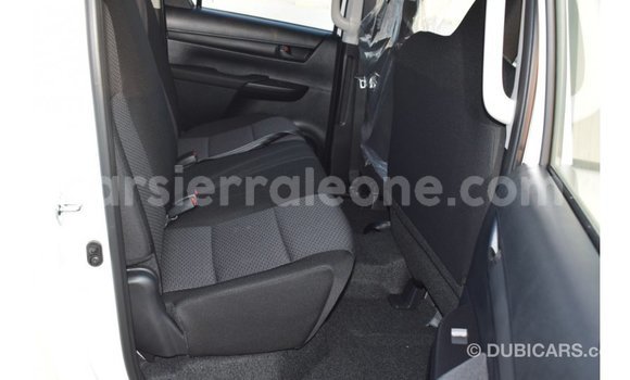 Buy Import Toyota Hilux White Car in Import - Dubai in Kailahun Buy Import Toyota Hilux White Car in Import - Dubai in Kailahun