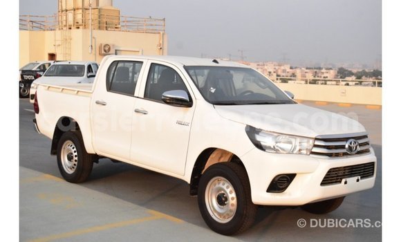 Buy Import Toyota Hilux White Car in Import - Dubai in Kailahun Buy Import Toyota Hilux White Car in Import - Dubai in Kailahun