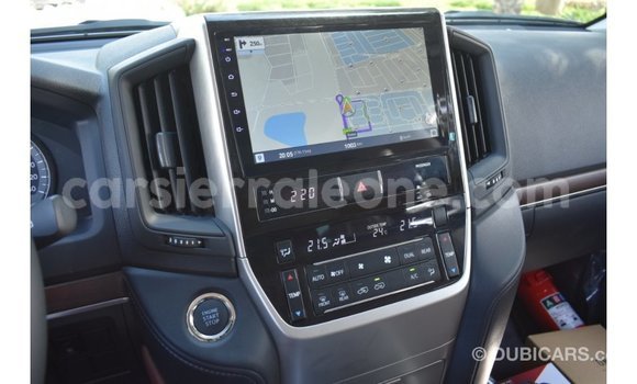 Buy Import Toyota Land Cruiser White Car in Import - Dubai in Kailahun Buy Import Toyota Land Cruiser White Car in Import - Dubai in Kailahun