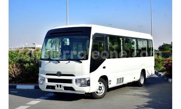 Buy Import Toyota Coaster White Car in Import - Dubai in Kailahun Buy Import Toyota Coaster White Car in Import - Dubai in Kailahun