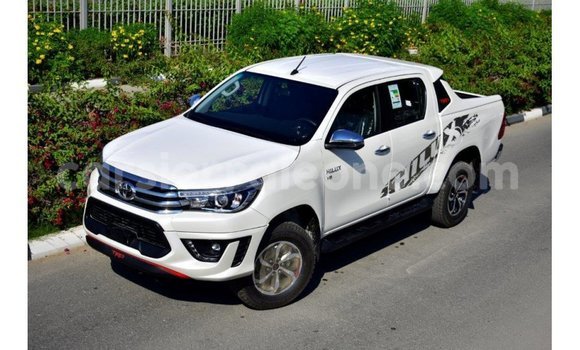 Buy Import Toyota Hilux White Car in Import - Dubai in Kailahun Buy Import Toyota Hilux White Car in Import - Dubai in Kailahun