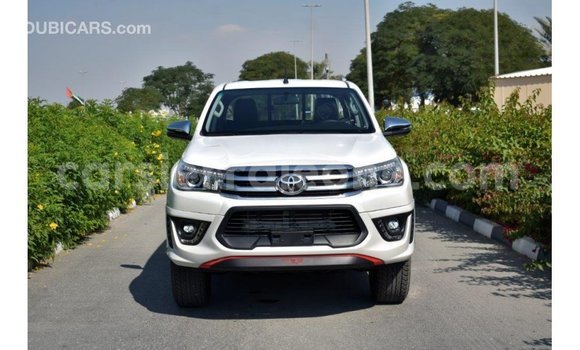 Buy Import Toyota Hilux White Car in Import - Dubai in Kailahun Buy Import Toyota Hilux White Car in Import - Dubai in Kailahun