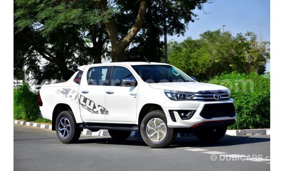 Buy Import Toyota Hilux White Car in Import - Dubai in Kailahun Buy Import Toyota Hilux White Car in Import - Dubai in Kailahun
