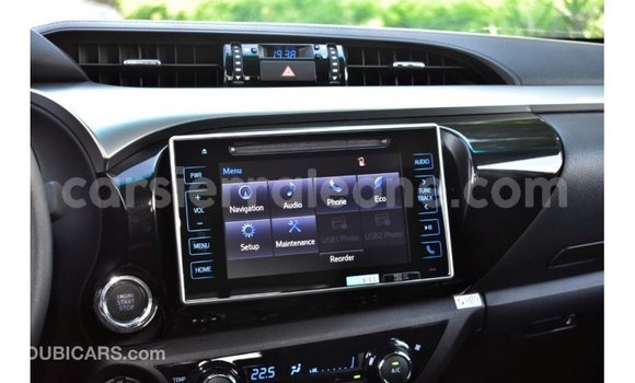 Buy Import Toyota Hilux White Car in Import - Dubai in Kailahun Buy Import Toyota Hilux White Car in Import - Dubai in Kailahun