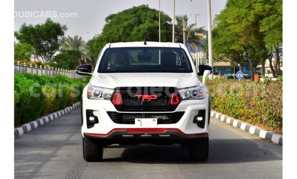 Buy Import Toyota Hilux White Car in Import - Dubai in Kailahun Buy Import Toyota Hilux White Car in Import - Dubai in Kailahun