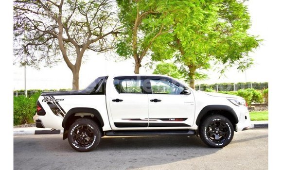 Buy Import Toyota Hilux White Car in Import - Dubai in Kailahun Buy Import Toyota Hilux White Car in Import - Dubai in Kailahun