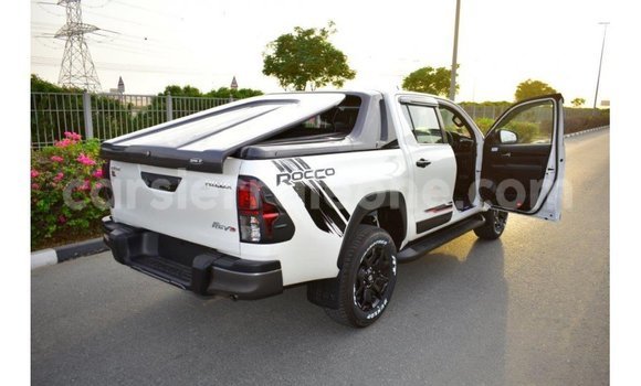 Buy Import Toyota Hilux White Car in Import - Dubai in Kailahun Buy Import Toyota Hilux White Car in Import - Dubai in Kailahun